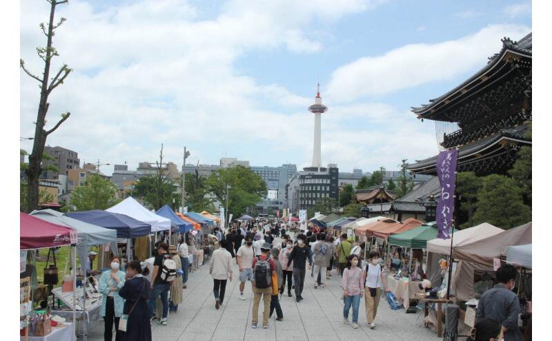 お東さん・手づくり門前市