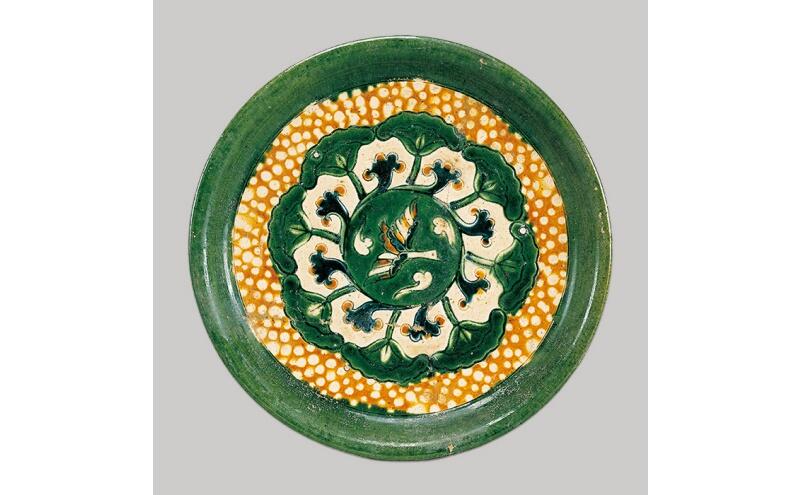 2023年 秋季展　本館「中国陶磁の植物文　―清雅と繁栄の象徴」新館「アナトリア絨毯の植物文　―豊穣のイメージ」（公益財団法人白鶴美術館）