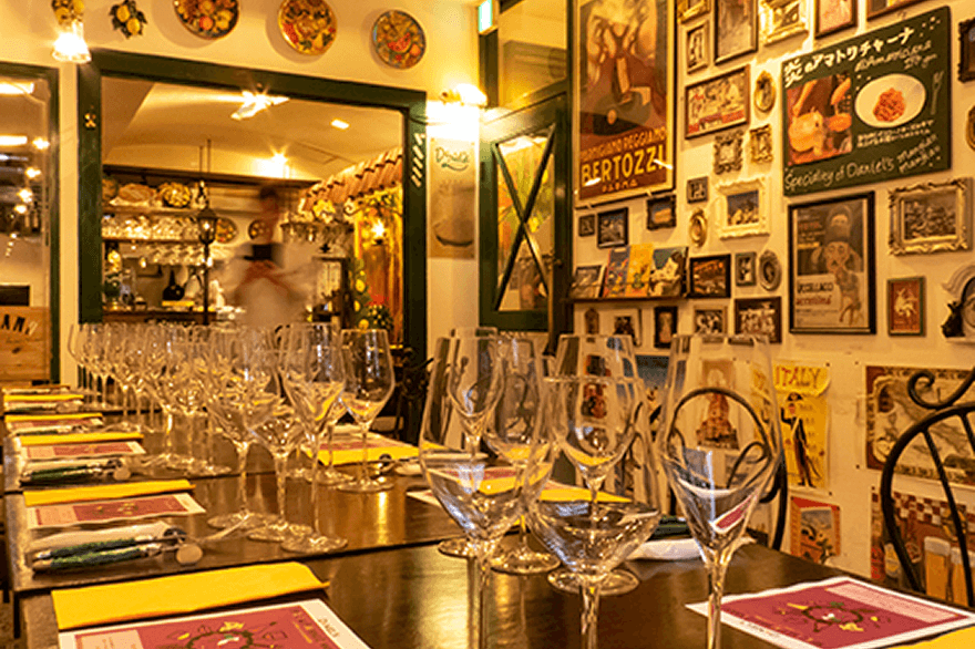 ダニエルズ本店