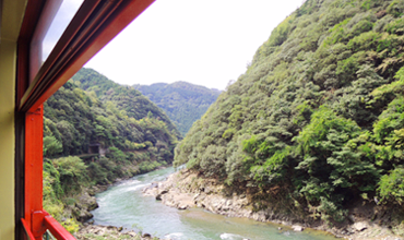 Sagano Scenic Train03